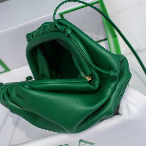 Replica Bottega Veneta 585852 BV Mini Pouch Green Bag 8