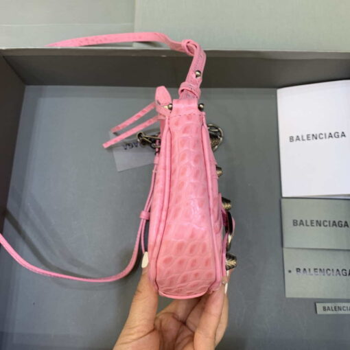 Replica Balenciaga 6940271VG9 Le Cagole Mini Multipouch in Pink Crocodile 3