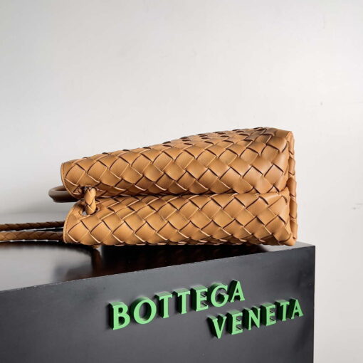 Replica Bottega Veneta BV 743572 Medium Andiamo Tan 3