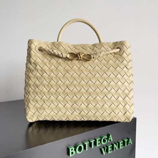 Replica Bottega Veneta BV 743572 Medium Andiamo Apricot