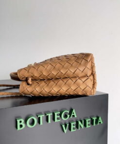 Replica Bottega Veneta BV 743568 Small Andiamo Ligth Brown 2