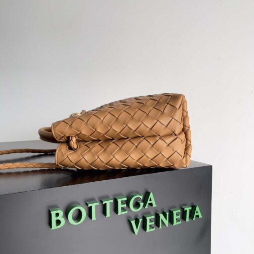 Replica Bottega Veneta BV 743568 Small Andiamo Ligth Brown 2