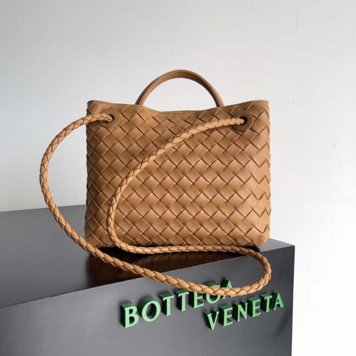 Replica Bottega Veneta BV 743568 Small Andiamo Ligth Brown 4