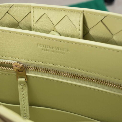 Replica Bottega Veneta BV 743568 Small Andiamo Yellow 5