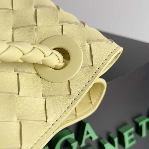 Replica Bottega Veneta BV 743572 Medium Andiamo Ligth Yellow 6