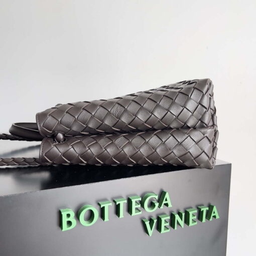 Replica Bottega Veneta BV 743572 Medium Andiamo Drak Brown 4