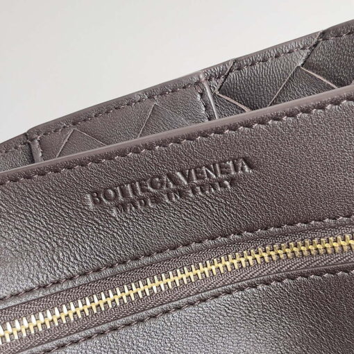 Replica Bottega Veneta BV 743572 Medium Andiamo Drak Brown 6