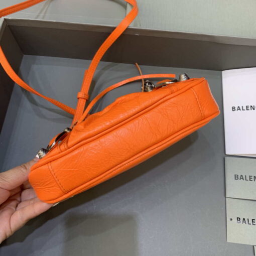 Replica Balenciaga 6940271VG9 Le Cagole Mini Multipouch in Orange Arena lambskin 4