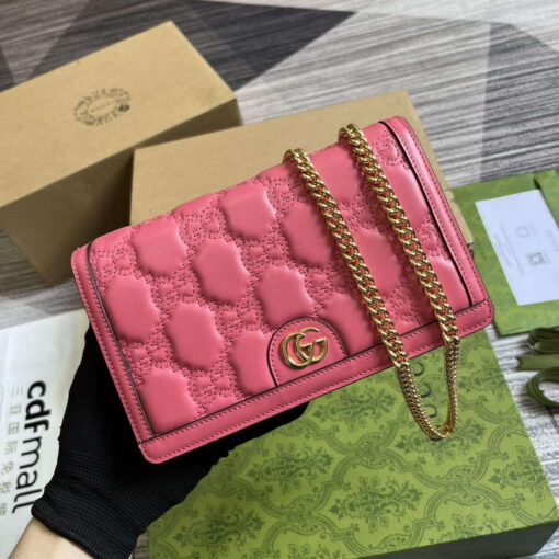 Replica Gucci 723787 GG Matelassé Chain Wallet Rose pink 3