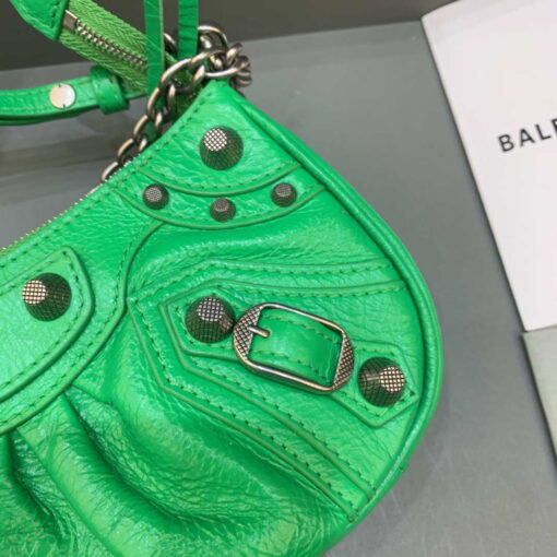 Replica Balenciaga 6940271VG9 Le Cagole Mini Multipouch in Green Arena lambskin 5