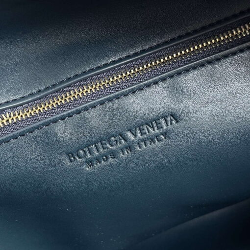 Replica Bottega Veneta BV 600263 Medium Jodie Bag Navy Blue 7