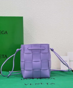 Replica Bottega Veneta BV 680218 Small Cassette Cross-Body Bucket Purple 2