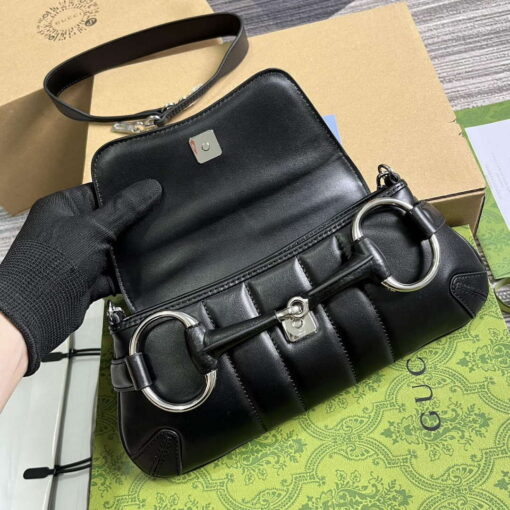 Replica Gucci 764339 Gucci Horsebit Chain Small Shoulder Bag Black 7