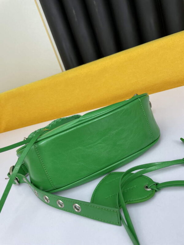 Replica Balenciaga 700940210 Women's Neo Cagole Xs Handbag In Green 6