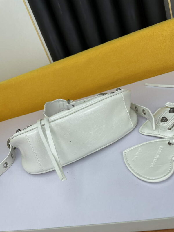 Replica Balenciaga 700940210 Women's Neo Cagole Xs Handbag In White 5