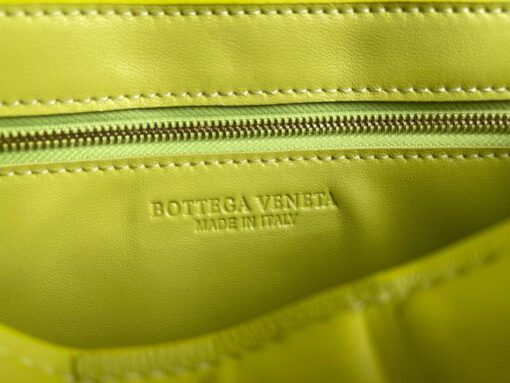 Replica Bottega Veneta BV 20206 Chain Cassette 631421 Yellow Gold 8