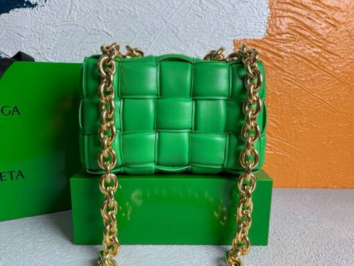 Replica Bottega Veneta BV 20206 Chain Cassette 631421 Grass Green Gold 3