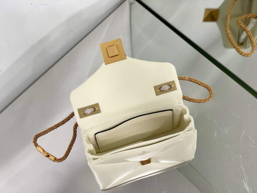 Replica Valentino One Stud Nappa Bag With Chain 1215 Beige 7