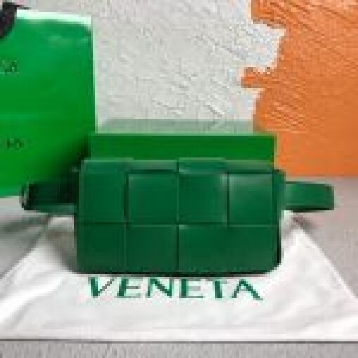 Replica Bottega Veneta BV 639367 Belt-Cassette 55869 Bag Dark Green