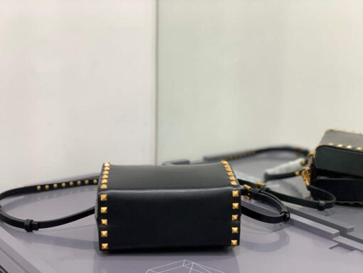 Replica Valentino 7300 Rockstud Alcove Grainy Calfskin BOX Bag XW2B0J73 Black 3