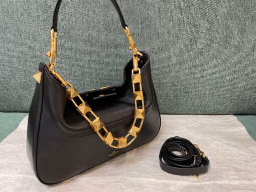 Replica Valentino V0570 Stud Sign Grainy Calfskin Hobo Bag Black 2