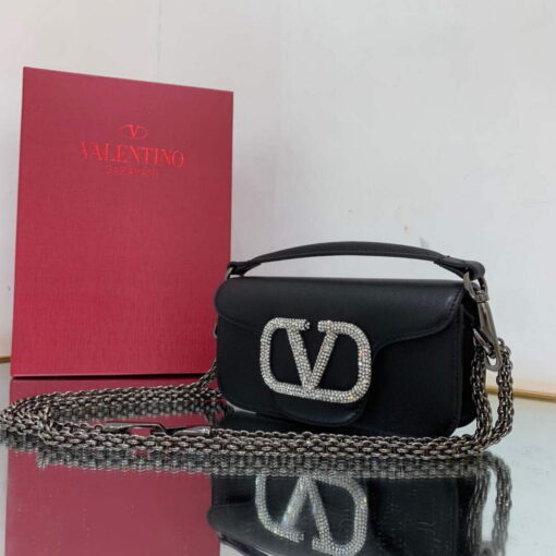 Replica Valentino WB0K53ZXL Star diamond Locò Small Shoulder Bag in Calfskin Black 2