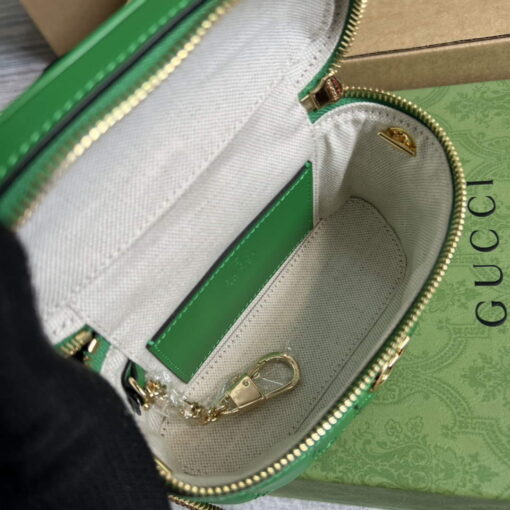 Replica Gucci 723770 GG Matelassé Top Handle Mini Bag Green 7