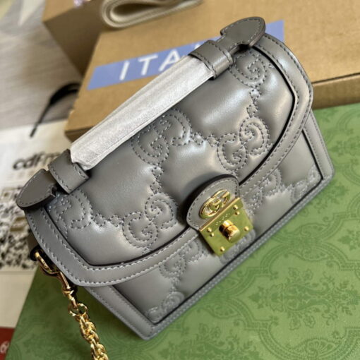 Replica Gucci 724499 GG Matelassé Small Top Handle Bag Grey 4