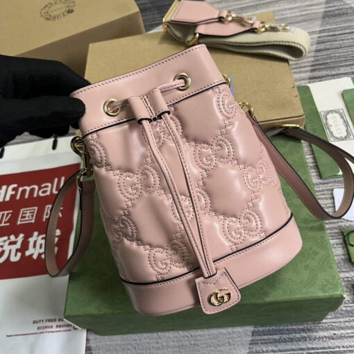 Replica Gucci 728231 GG Matelassé Bucket Bag Light Pink 3