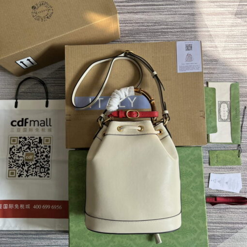 Replica Gucci 724652 Diana Small Bucket Bag White