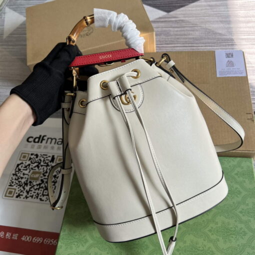 Replica Gucci 724652 Diana Small Bucket Bag White 3