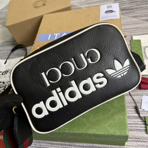 Replica Adidas x Gucci small shoulder bag 702427 Black leather 3