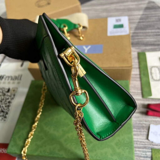 Replica Gucci 702200 GG matelassé leather shoulder bag Bright green 2