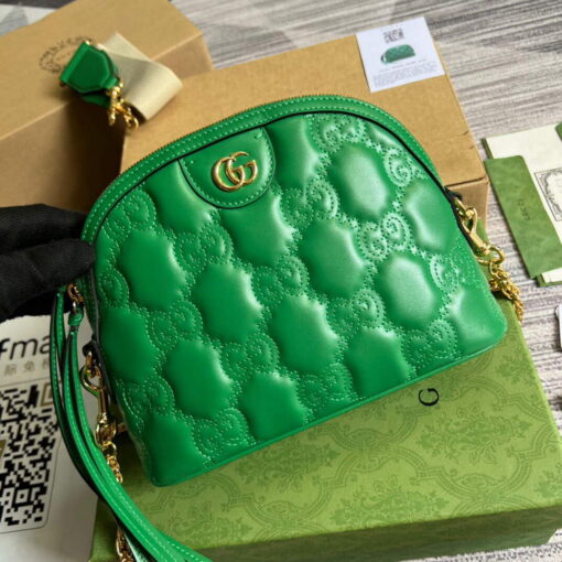 Replica Gucci 702229 GG matelassé leather shoulder bag Bright green 3