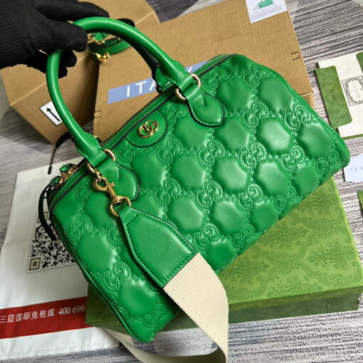 Replica Gucci 702242 GG matelassé leather shoulder bag Bright green 3