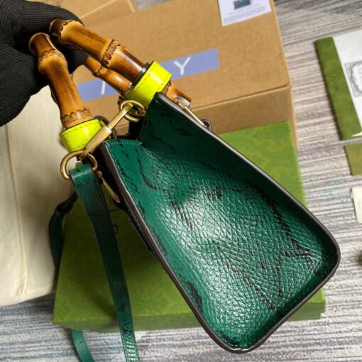 Replica Gucci Diana Mini Tote Bag Snake Top Handle Bag Gucci ‎655661 Green 2