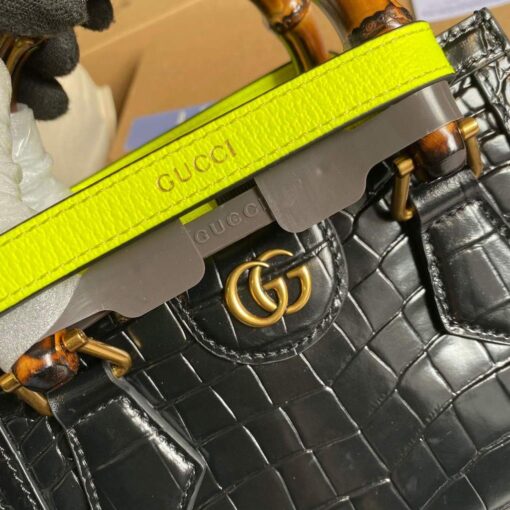 Replica Gucci Diana Mini Tote Bag Crocodile LeatherTop Handle Bag Gucci ‎655661 Black 4