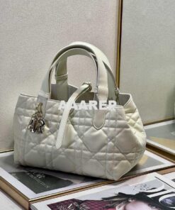 Replica Dior M2822 Small Dior Toujours Bag White Macrocannage Calfskin