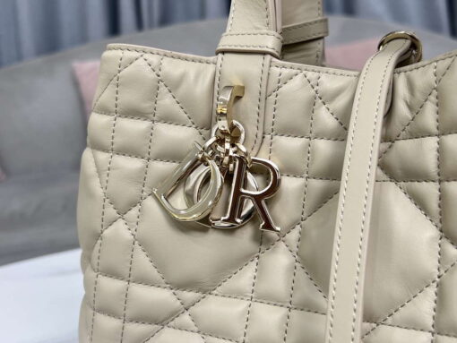 Replica Dior M2821 Medium Dior Toujours Bag Beige Macrocannage Calfskin 3