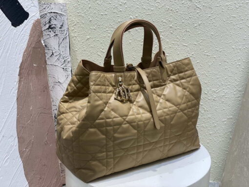 Replica Dior M2820 Large Dior Toujours Bag Apricot Macrocannage Calfskin 3