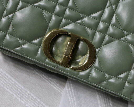 Replica Dior M9243 Large Quilted Macrocannage Calfskin Green