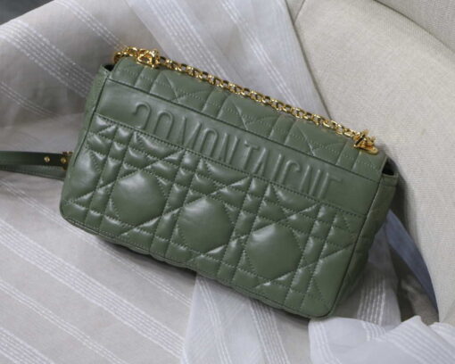 Replica Dior M9243 Large Quilted Macrocannage Calfskin Green 4