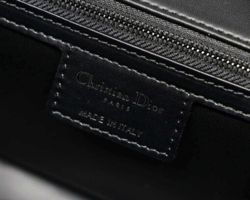 Replica Dior M9243 Large Quilted Macrocannage Calfskin Black 8