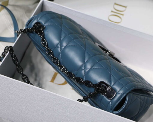 Replica Dior M9242 Medium Quilted Macrocannage Calfskin Lake Blue 4