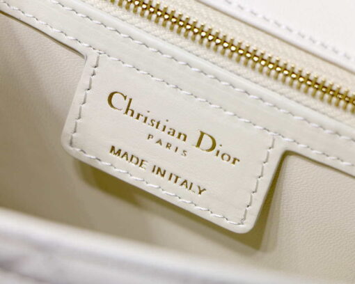 Replica Dior M9242 Medium Quilted Macrocannage Calfskin White 8