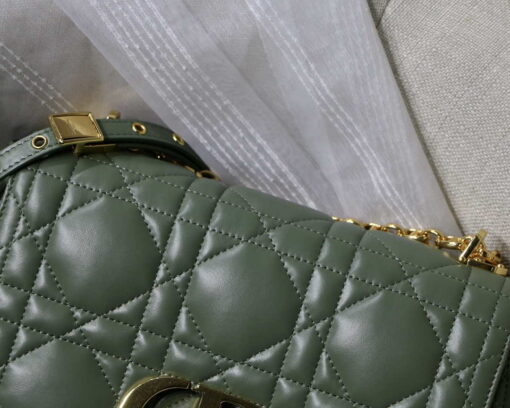 Replica Dior M9242 Medium Quilted Macrocannage Calfskin Green 2