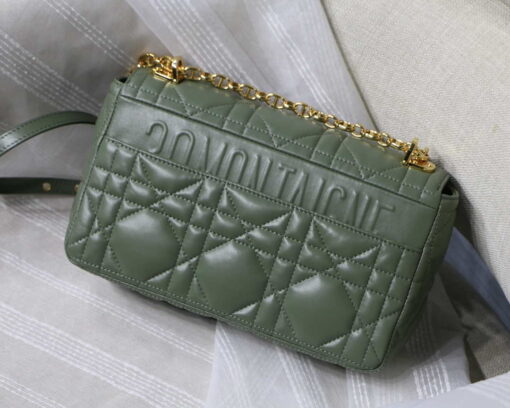 Replica Dior M9242 Medium Quilted Macrocannage Calfskin Green 4