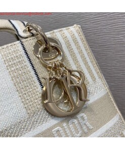 Replica Dior M0565 Medium Lady D-lite Embroidery Bag 2