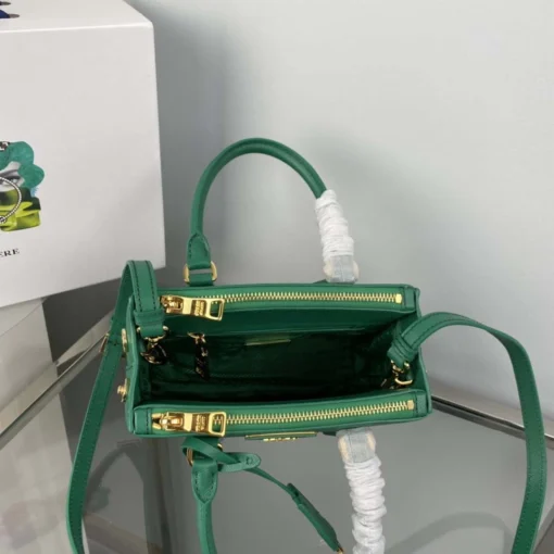 Replica Prada 1BA906 Prada Galleria Saffiano leather mini-bag Green 7