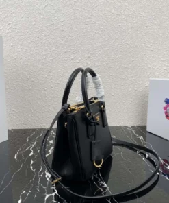 Replica Prada 1BA906 Prada Galleria Saffiano leather mini-bag Black 2